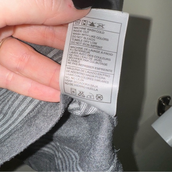 Men’s Hurley Brand Grey Striped Long Sleeve Casual Soft Simple Shirt Size: L - Picture 9 of 16